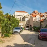 Villa Marini Dvori - Two-Bedroom Apartment With Terrace