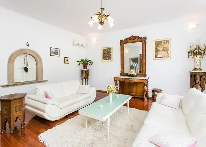 Villa Marini Dvori - Two-Bedroom Apartment With Terrace