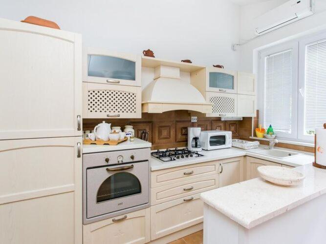 Marini Dvori - Two-bedroom With Terrace *